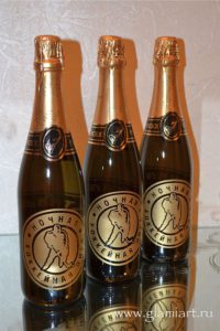 Бутылки шампанского Ночная Лига