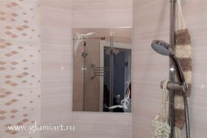 Декоративное зеркало в ванну GLAMIART 